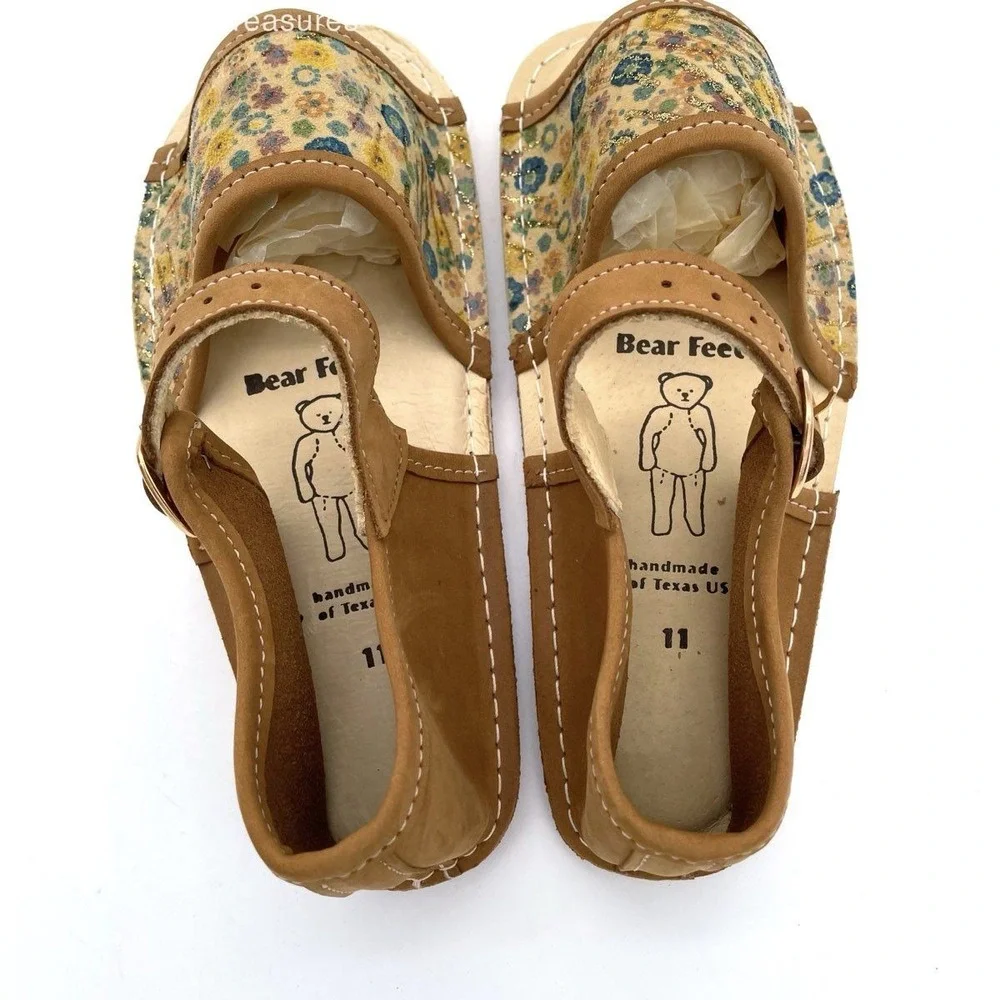 Bear Feet Leather Floral Strap Sandals Tan Multi Kids Size 11 DS